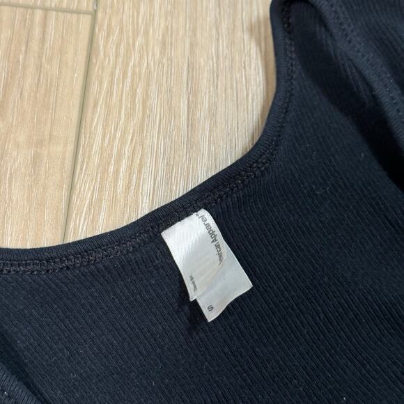 Y2K hooters Tacoma, WA black tank top crop top size small - Picture 4 of 6